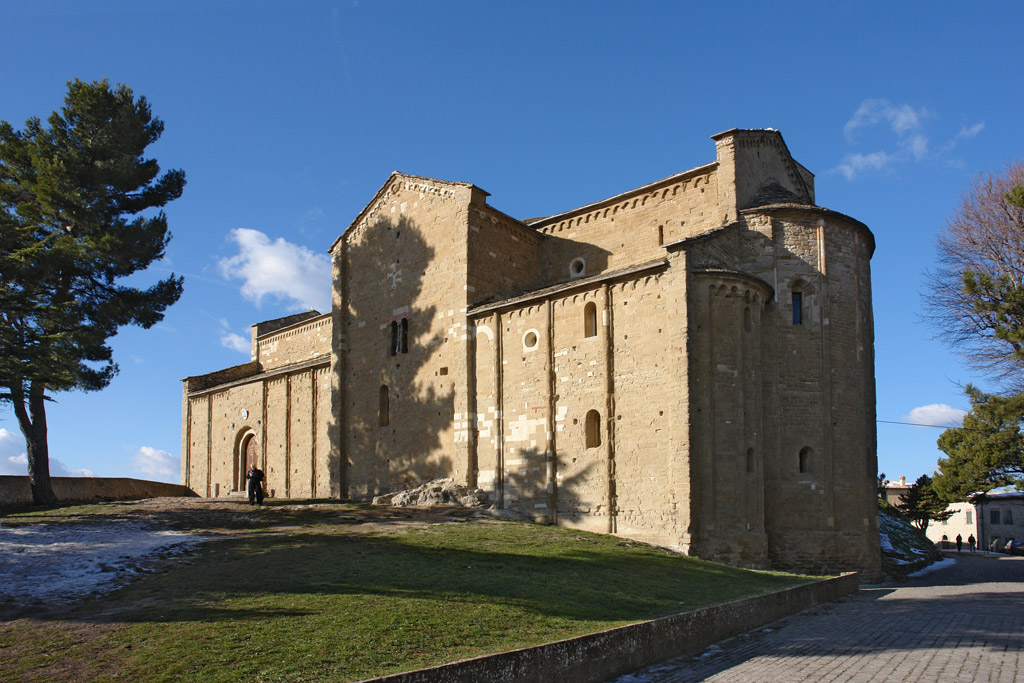 cattedrale-di-san-leo