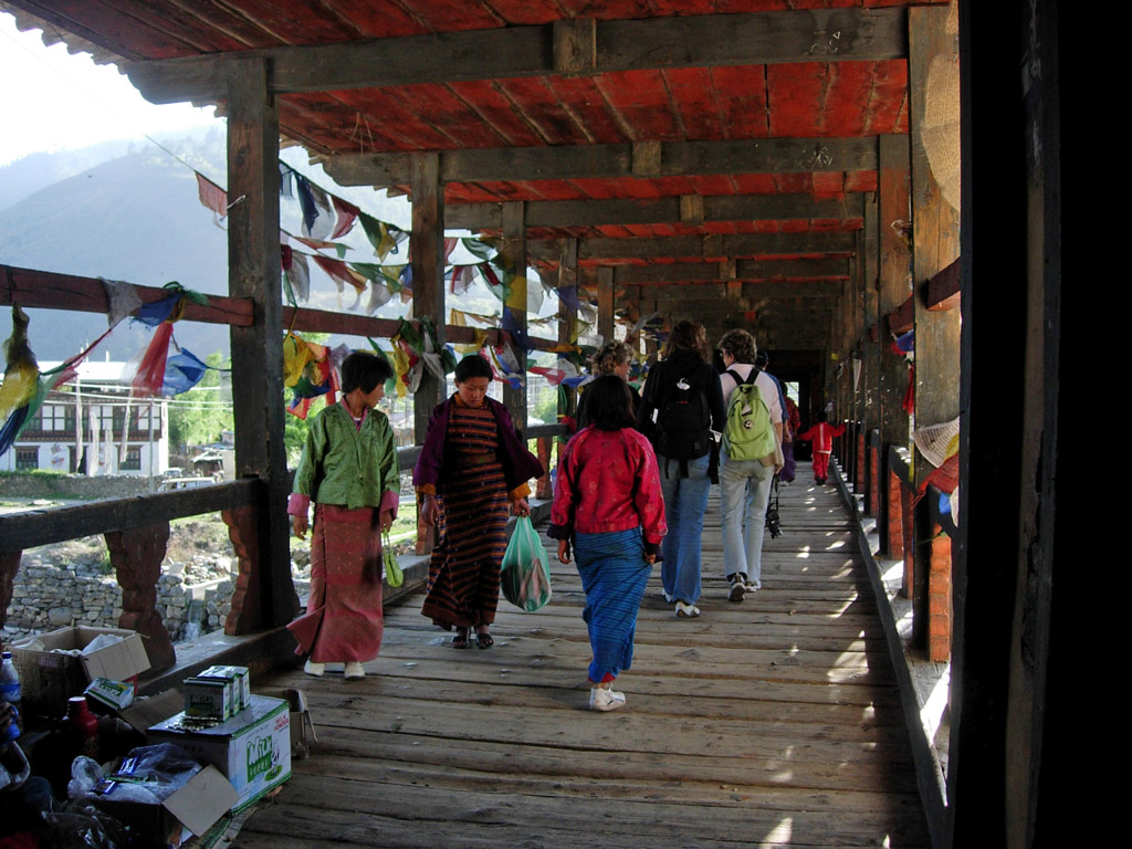 2006-04-12_12-20-40_Bhutan