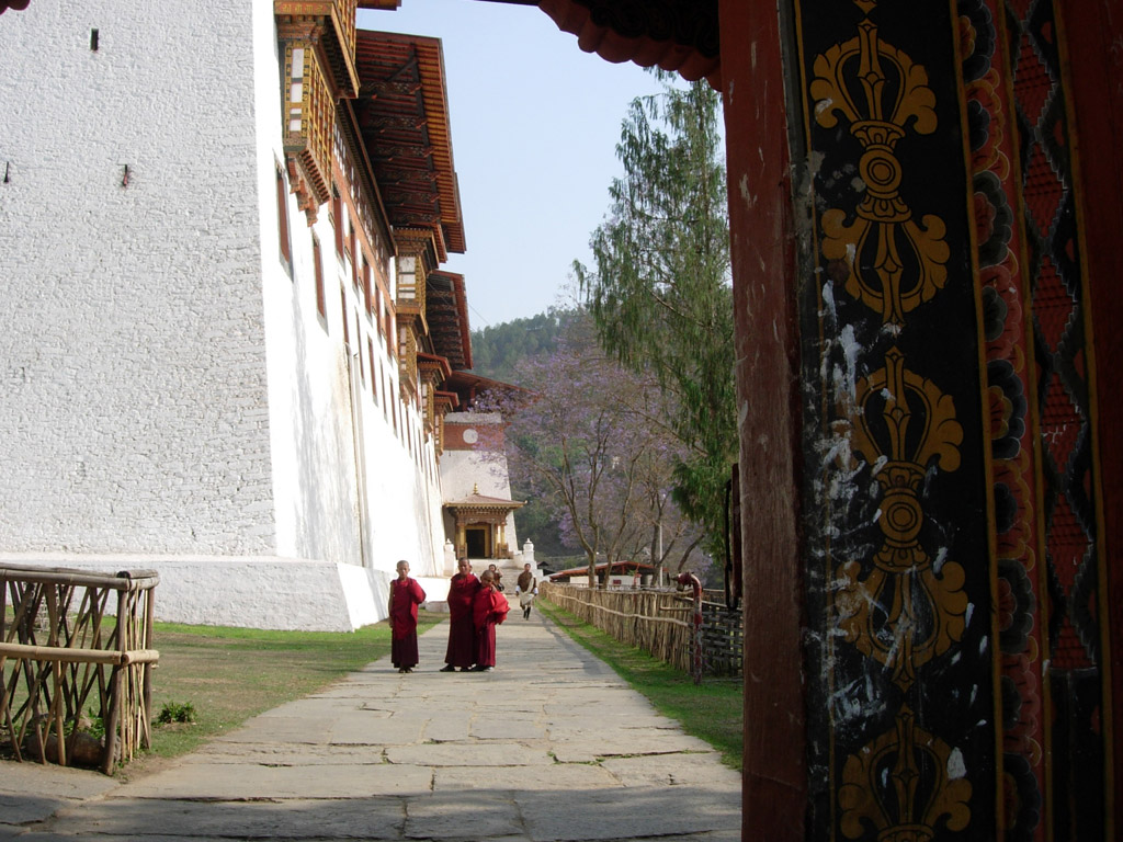 2006-04-16_11-06-20_Bhutan
