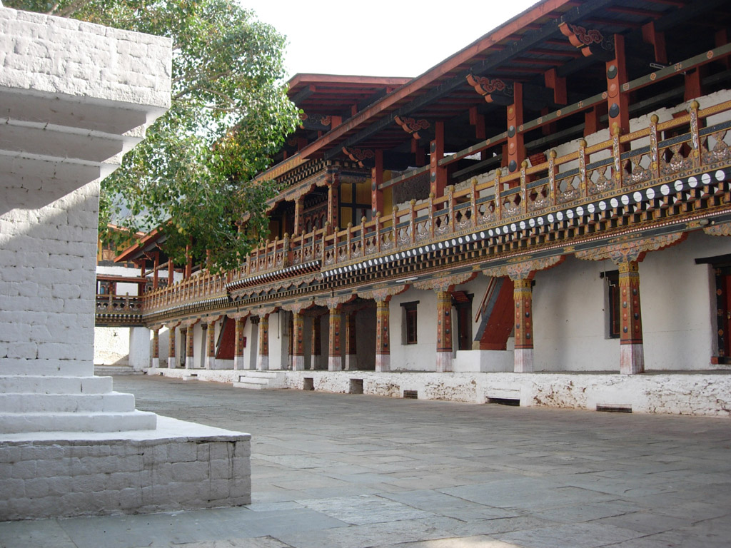 2006-04-16_11-30-10_Bhutan