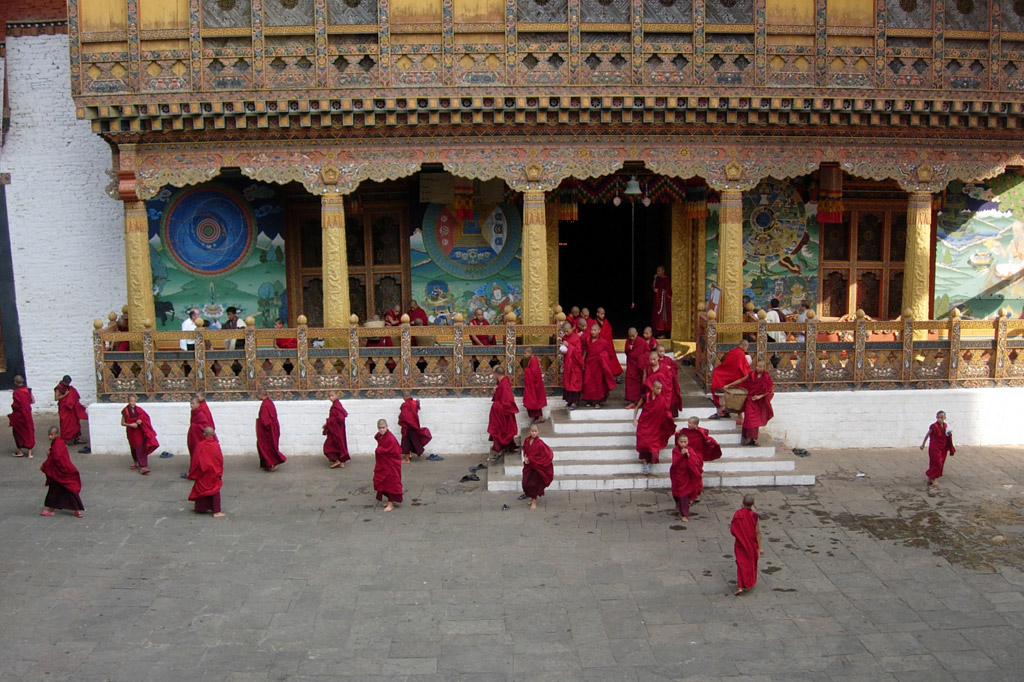 2006-04-16_11-53-35_Bhutan