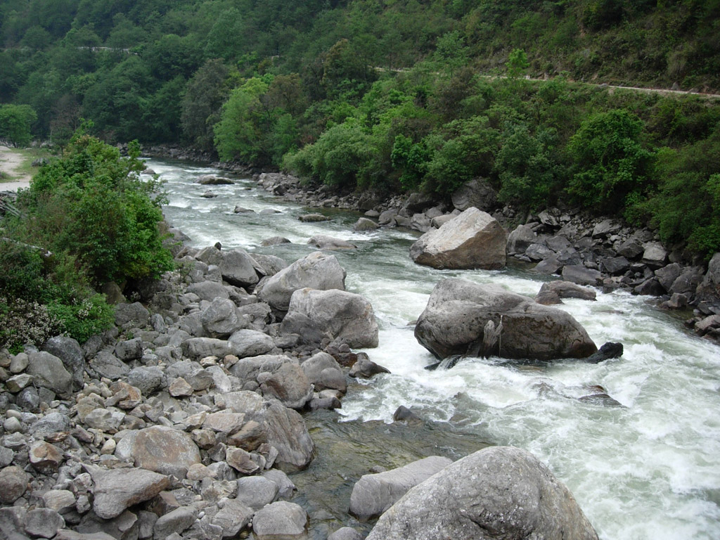 2006-04-17_12-40-03_Bhutan