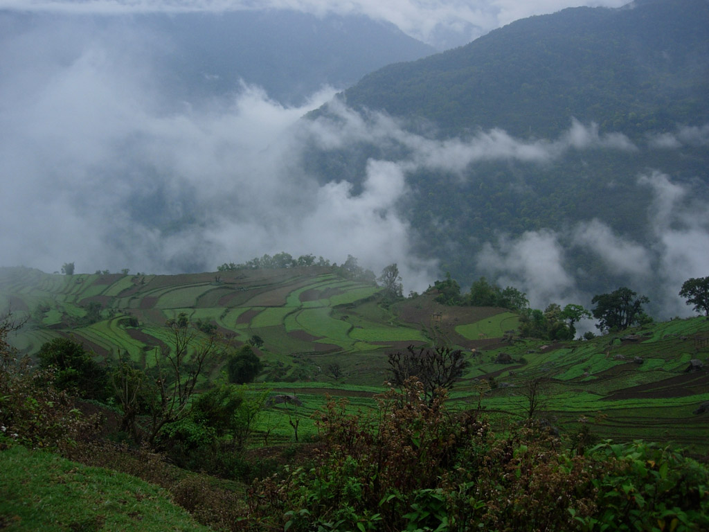 2006-04-18_04-45-25_Bhutan