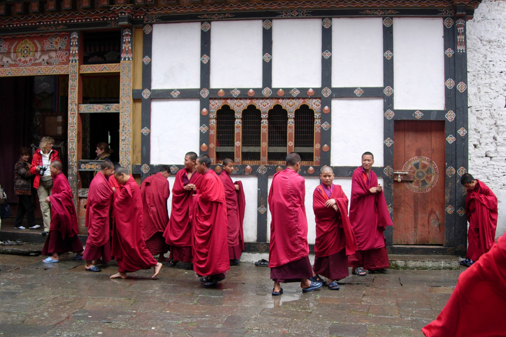 2006-04-18_08-05-30_Bhutan