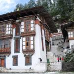 2006-04-19_07-36-35_Bhutan